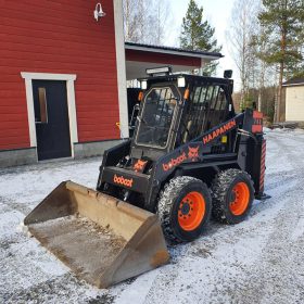 Bobcat edestä